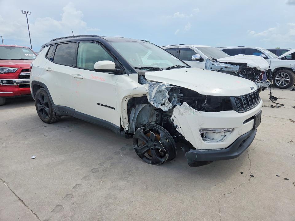 Photo 4 from auction – 2018 JEEP COMPASS with VIN 3C4NJCBB6JT361546