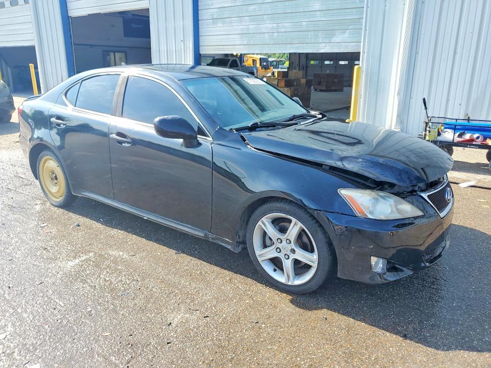 Photo 4 from auction – 2008 LEXUS IS with VIN JTHBK262885060905
