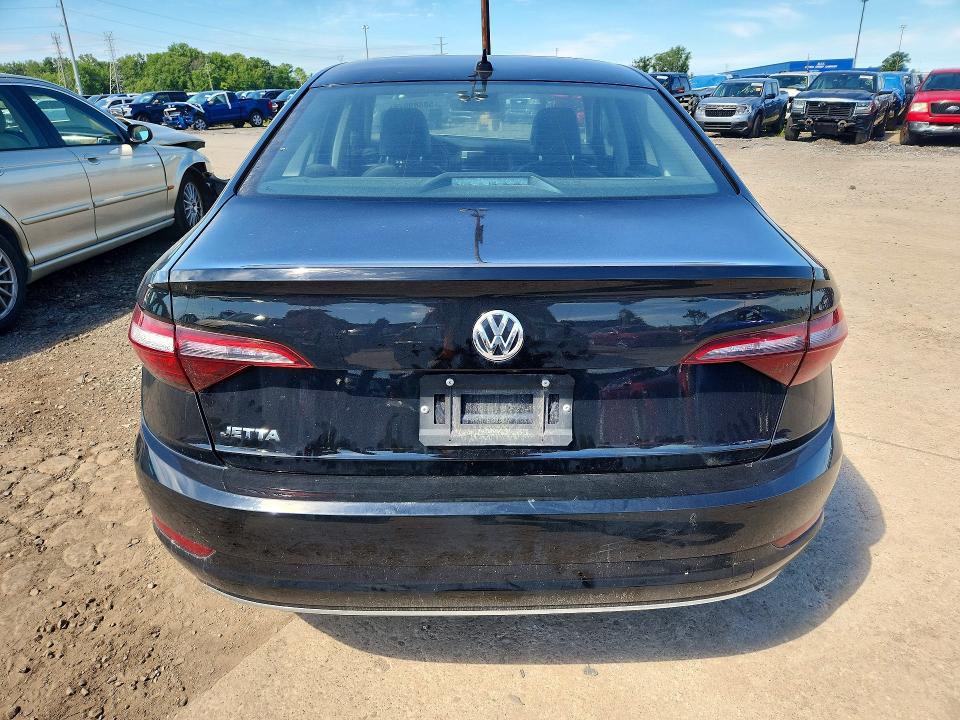 Photo 6 from auction – 2021 VOLKSWAGEN JETTA with VIN 3VWC57BU2MM007992