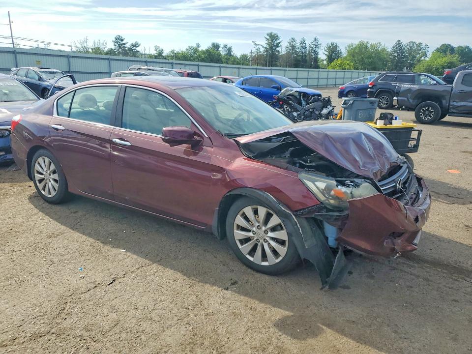 Photo 4 from auction – 2014 HONDA ACCORD with VIN 1HGCR2F71EA224948