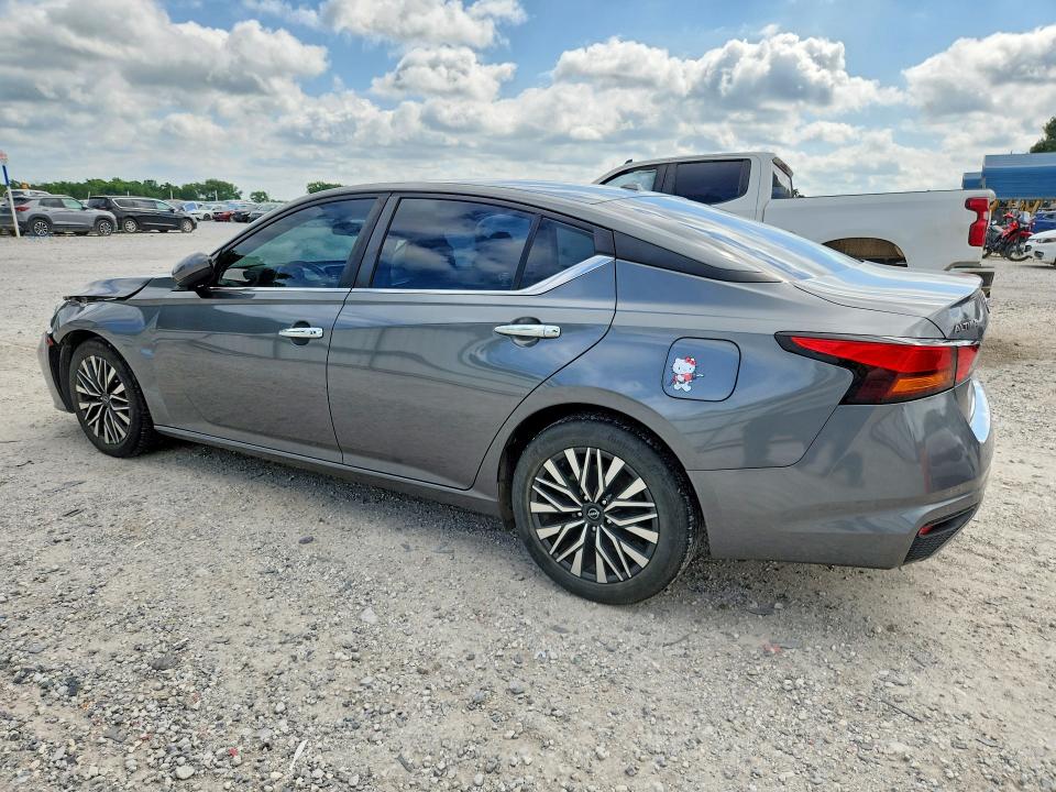 Photo 2 from auction – 2023 NISSAN ALTIMA with VIN 1N4BL4DV5PN309544