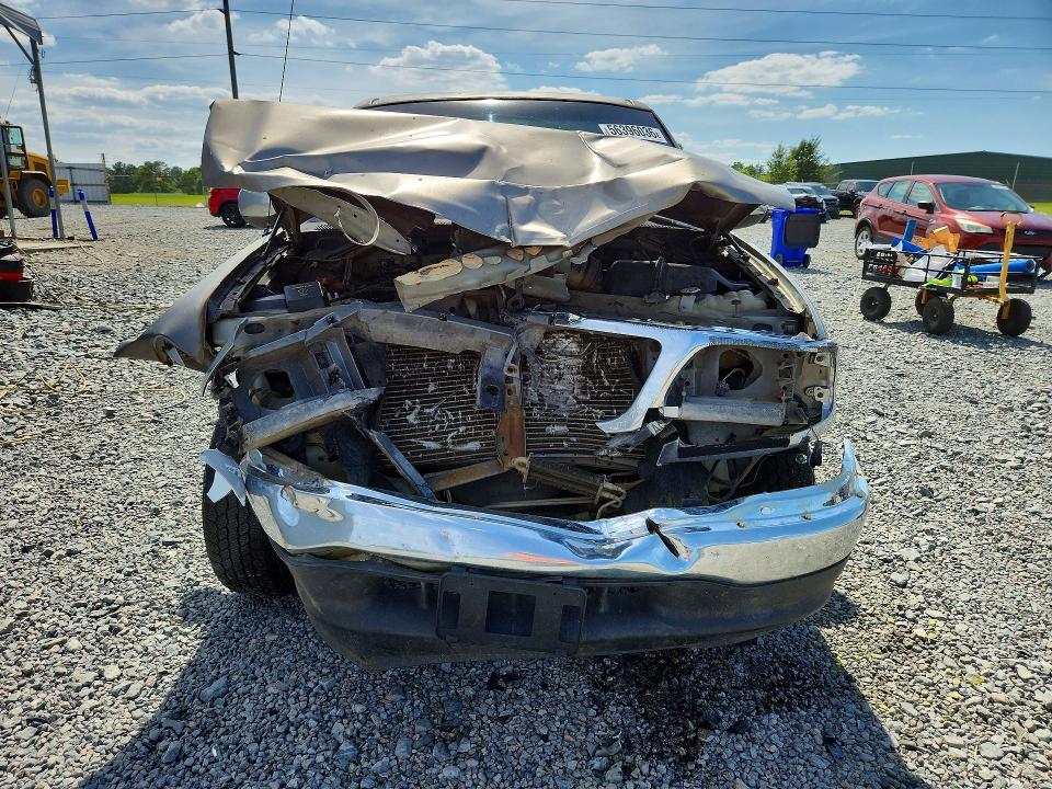 Photo 5 from auction – 2002 FORD F150 with VIN 1FTRW07682KE38675