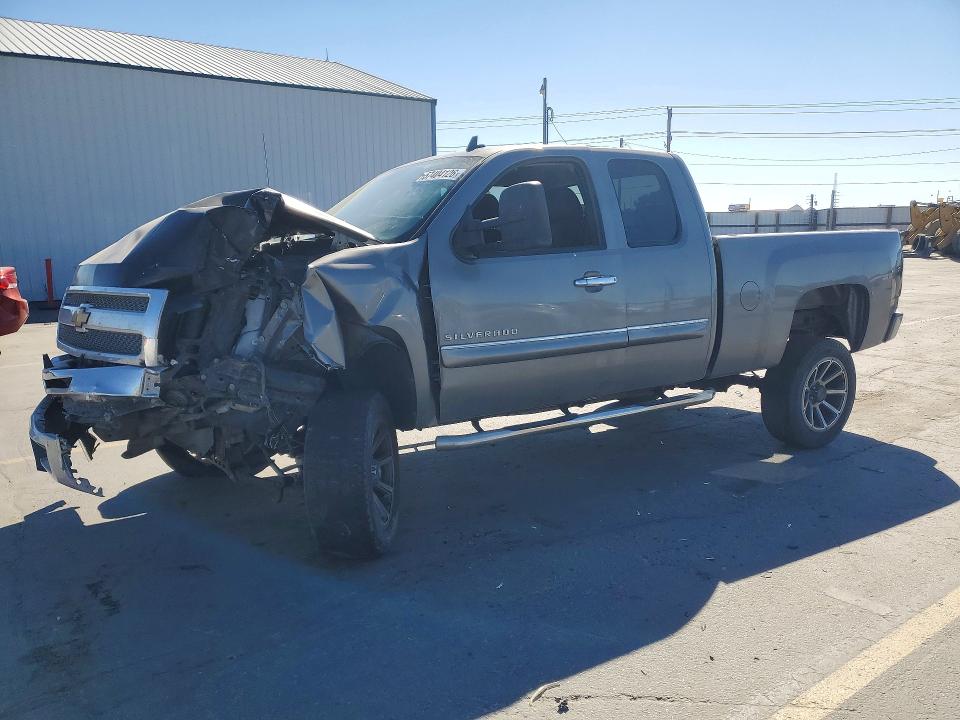 CHEVROLET SILVERADO 2013 with VIN 1GCRCSE00DZ170802 - Photo from auction
