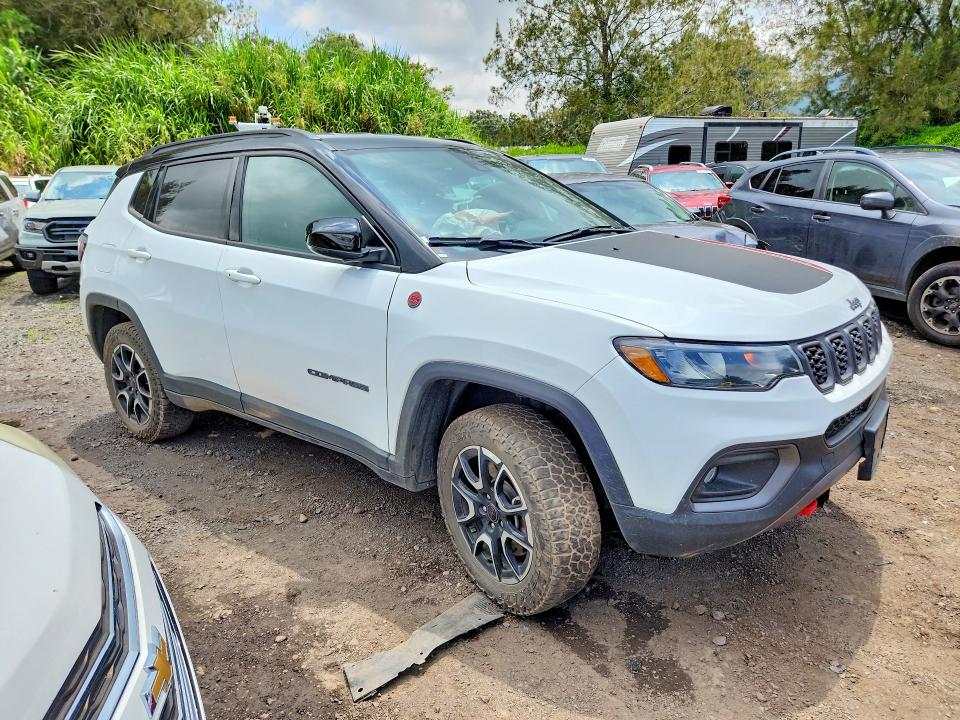 Photo 4 from auction – 2025 JEEP COMPASS with VIN 3C4NJDDN9ST525385