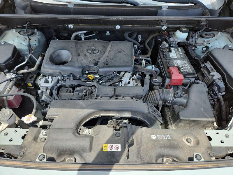 Photo 11 from auction – 2021 TOYOTA RAV4 with VIN JTMC1RFV2MD074181