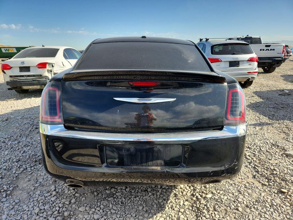 Photo 6 from auction – 2011 CHRYSLER 300C with VIN 2C3CA6CTXBH595154