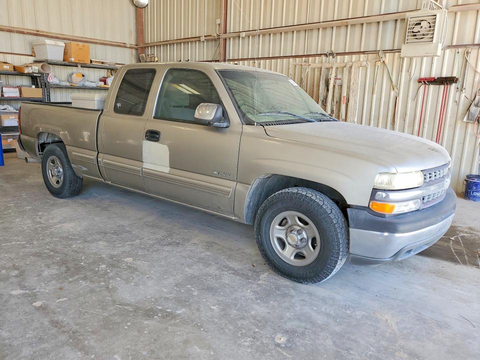 Photo 4 from auction – 2002 CHEVROLET SILVERADO with VIN 2GCEC19V821377331