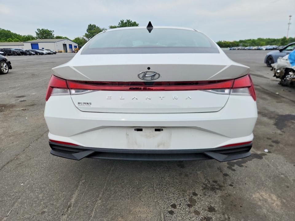 Photo 6 from auction – 2023 HYUNDAI ELANTRA with VIN 5NPLM4AG7PH112750