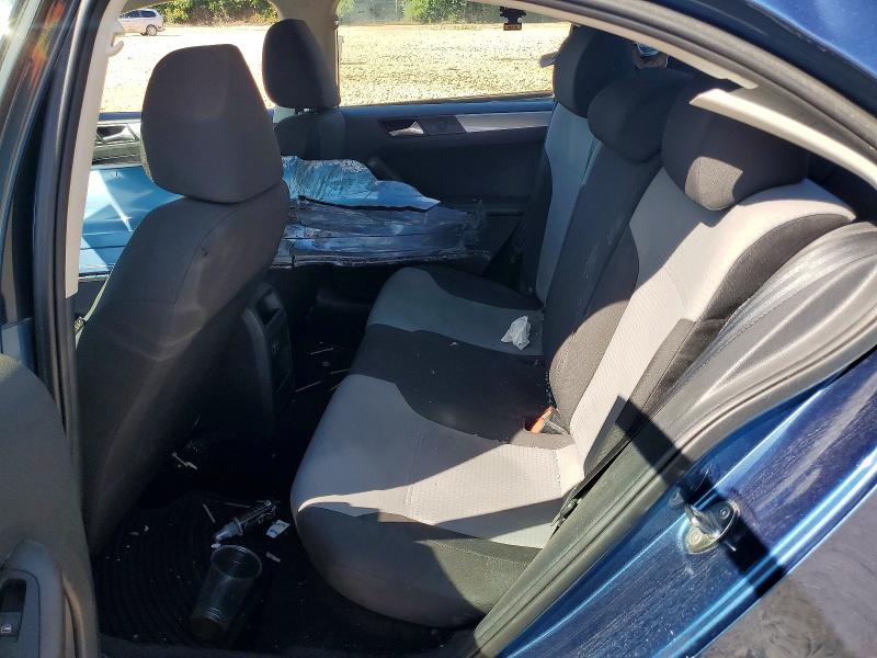 Photo 10 from auction – 2018 VOLKSWAGEN JETTA with VIN 3VW2B7AJ9JM210773