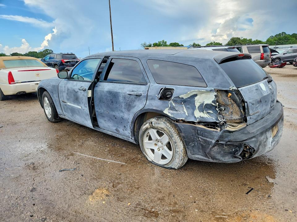 Photo 2 from auction – 2005 DODGE MAGNUM with VIN 2D4FV48V05H159075