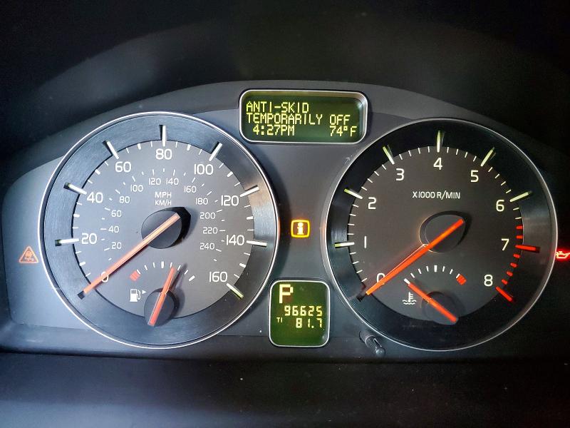 Photo 9 from auction – 2010 VOLVO C70 with VIN YV1672MC4AJ090118