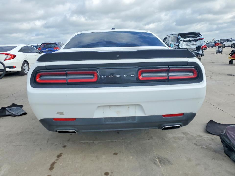 Photo 6 from auction – 2018 DODGE CHALLENGER with VIN 2C3CDZAG8JH152868