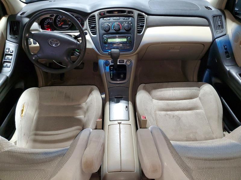 Photo 8 from auction – 2002 TOYOTA HIGHLANDER with VIN JTEHF21A120045628