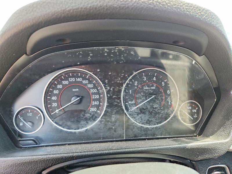 Photo 9 from auction – 2014 BMW 320 with VIN WBA3C3G56ENS72616
