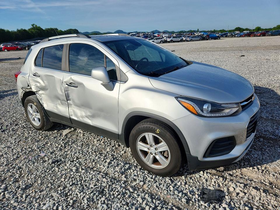 Photo 4 from auction – 2019 CHEVROLET TRAX with VIN 3GNCJLSB7KL205533