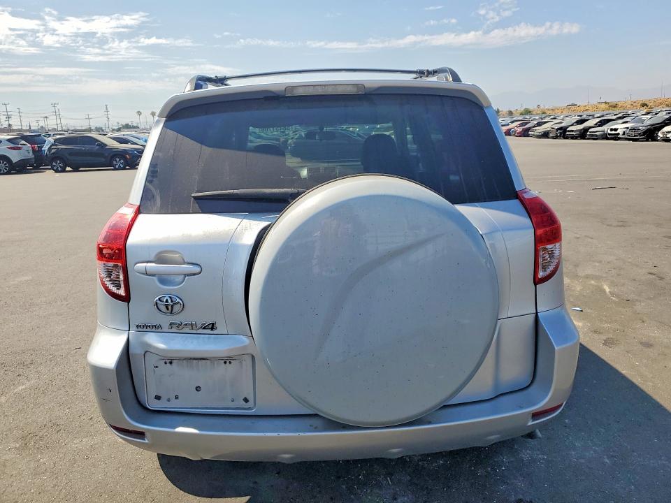 Photo 6 from auction – 2006 TOYOTA RAV4 with VIN JTMZK33V065004815