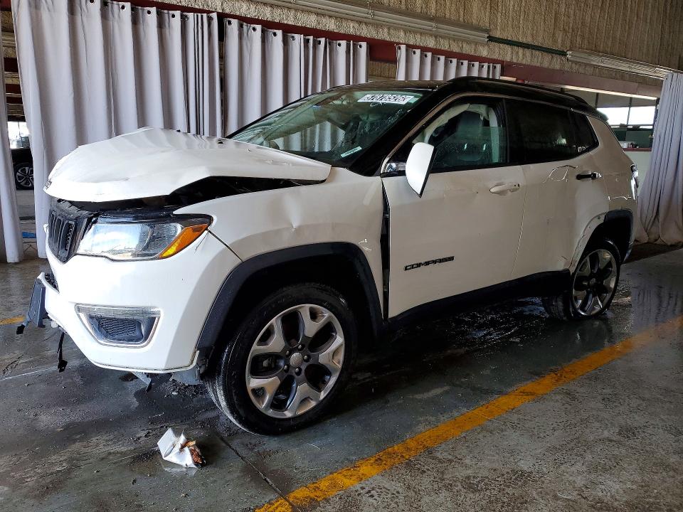 JEEP COMPASS 2018 with VIN 3C4NJDCB9JT209569 - Photo from auction