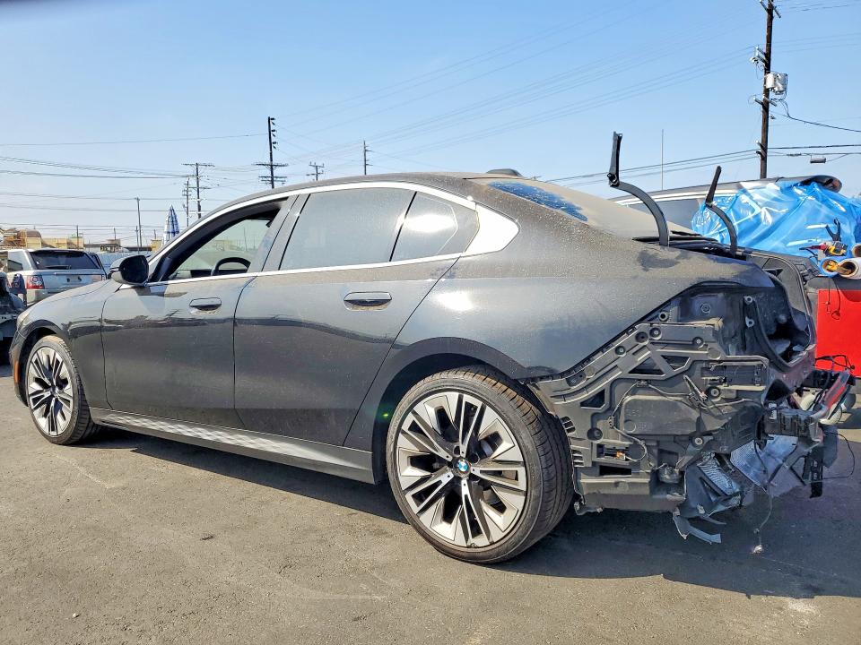 Zdjęcie 2 z aukcji – 2024 BMW 530 z VIN WBA43FJ02RCS94567