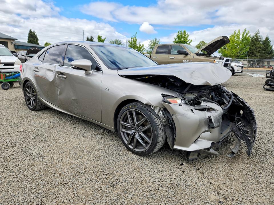 Photo 4 from auction – 2015 LEXUS IS with VIN JTHBE1D25F5020346
