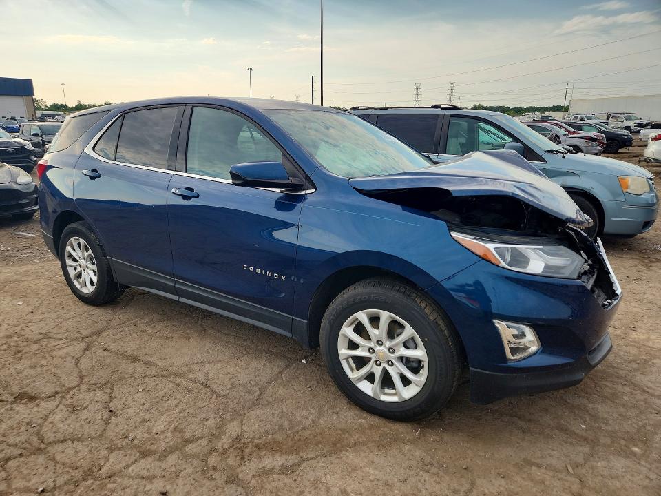 Photo 4 from auction – 2019 CHEVROLET EQUINOX with VIN 2GNAXKEV0K6288412