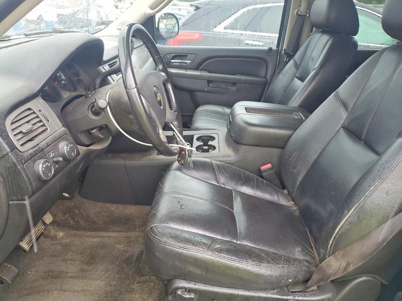 Photo 7 from auction – 2010 CHEVROLET AVALANCHE with VIN 3GNVKFE08AG238677