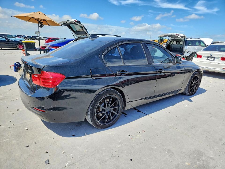 Photo 3 from auction – 2013 BMW 328 with VIN WBA3B3C5XDJ811253