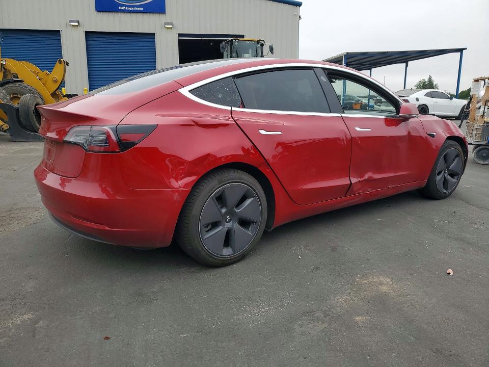 Photo 3 from auction – 2018 TESLA MODEL 3 with VIN 5YJ3E1EA9JF062733