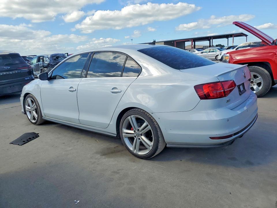 Photo 2 from auction – 2017 VOLKSWAGEN JETTA with VIN 3VW4T7AJ1HM332110