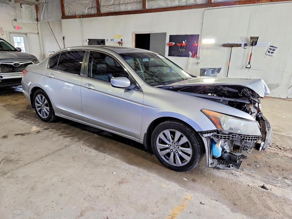 Photo 4 from auction – 2012 HONDA ACCORD with VIN 1HGCP2F83CA004108