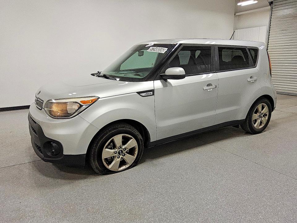 KIA SOUL 2018 with VIN KNDJN2A2XJ7606562 - Photo from auction