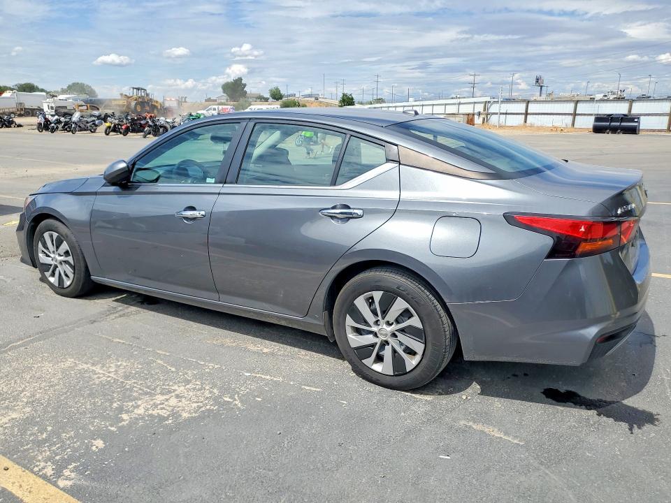 Photo 2 from auction – 2019 NISSAN ALTIMA with VIN 1N4BL4BV2KC249049