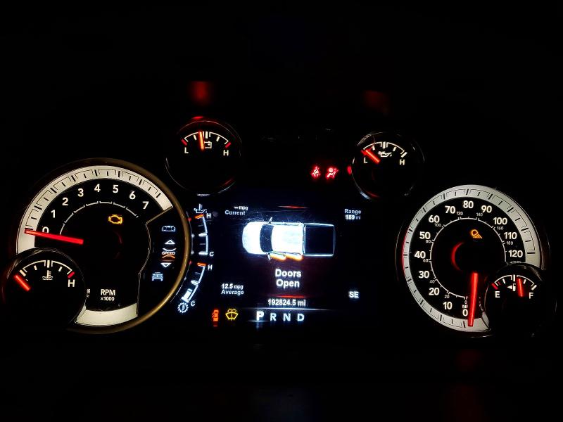 Photo 9 from auction – 2018 RAM 1500 with VIN 1C6RR7MT2JS125055