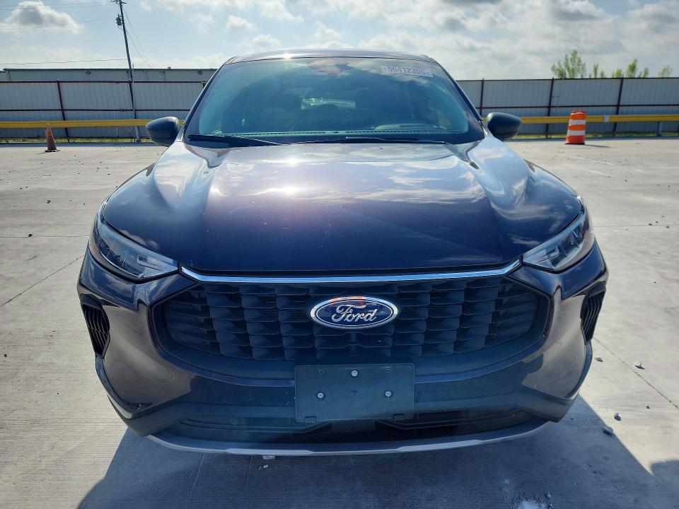 Photo 5 from auction – 2023 FORD ESCAPE with VIN 1FMCU0GN8PUB05807