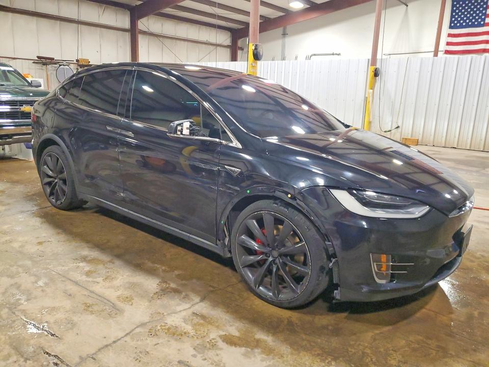 Photo 4 from auction – 2016 TESLA MODEL X with VIN 5YJXCBE48GF003902