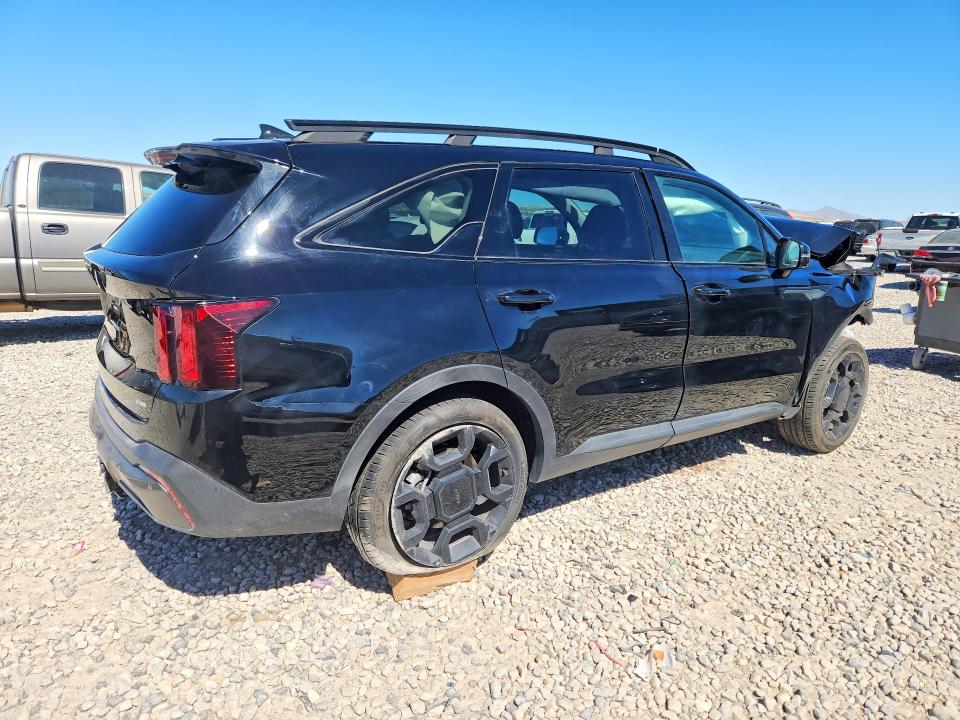Photo 3 from auction – 2025 KIA SORENTO with VIN 5XYRHDJF0SG338599