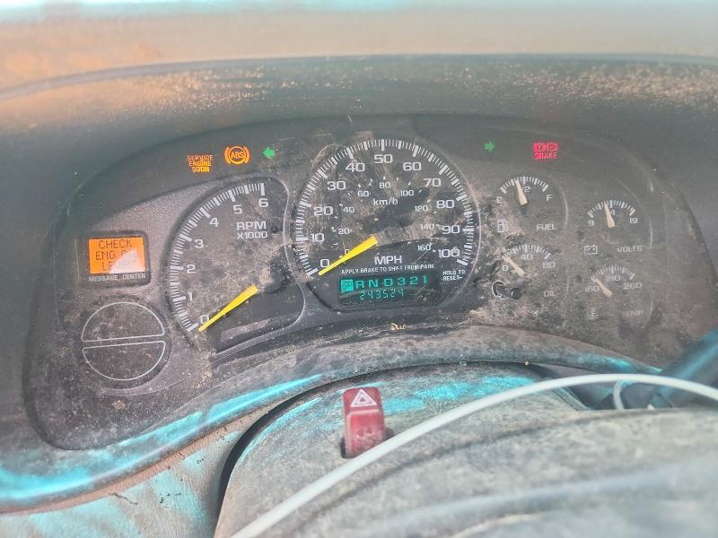 Photo 9 from auction – 2000 CHEVROLET SILVERADO with VIN 1GCEK19T3YE365130