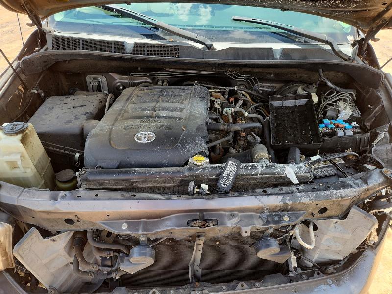 Photo 11 from auction – 2012 TOYOTA TUNDRA with VIN 5TFFY5F19CX118107