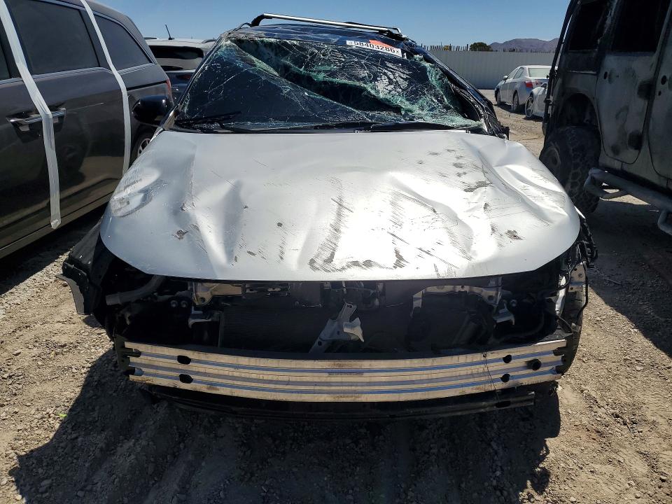Photo 5 from auction – 2023 TOYOTA COROLLA with VIN JTNC4MBE3P3209495