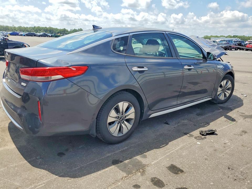 Photo 3 from auction – 2017 KIA OPTIMA with VIN KNAGT4LCXH5007505