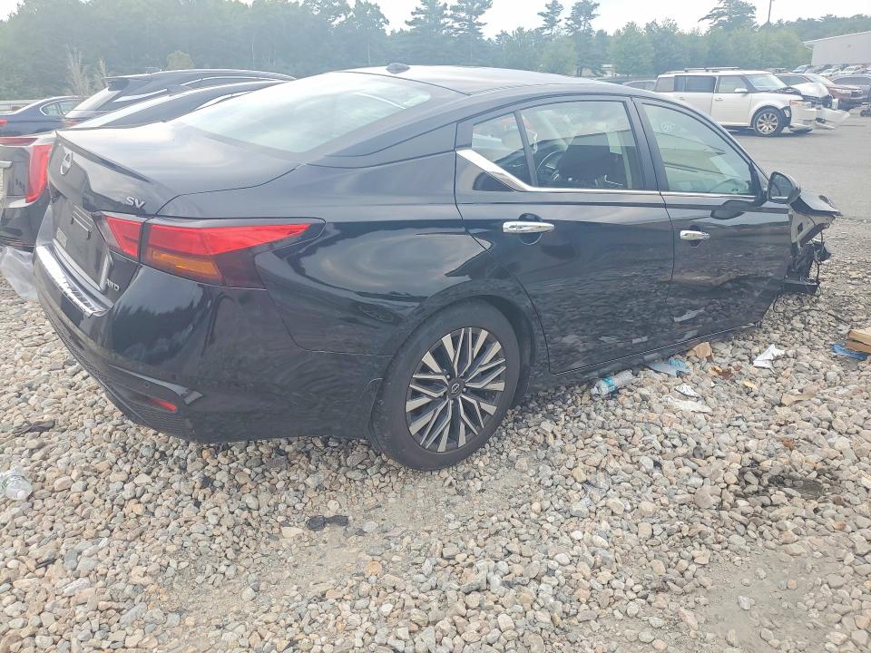 Photo 3 from auction – 2023 NISSAN ALTIMA with VIN 1N4BL4DW2PN314290
