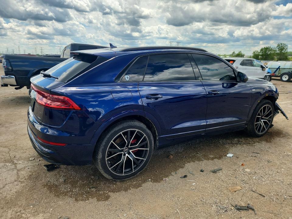 Photo 3 from auction – 2022 AUDI Q8 with VIN WA1FVBF13ND027789