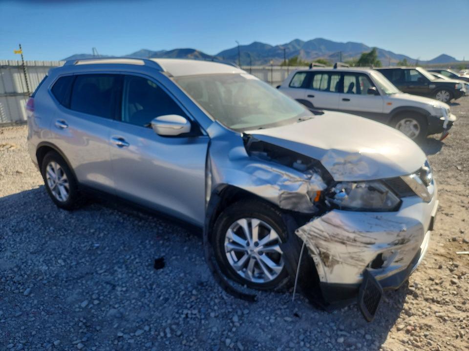 Photo 4 from auction – 2015 NISSAN ROGUE with VIN KNMAT2MV9FP569880