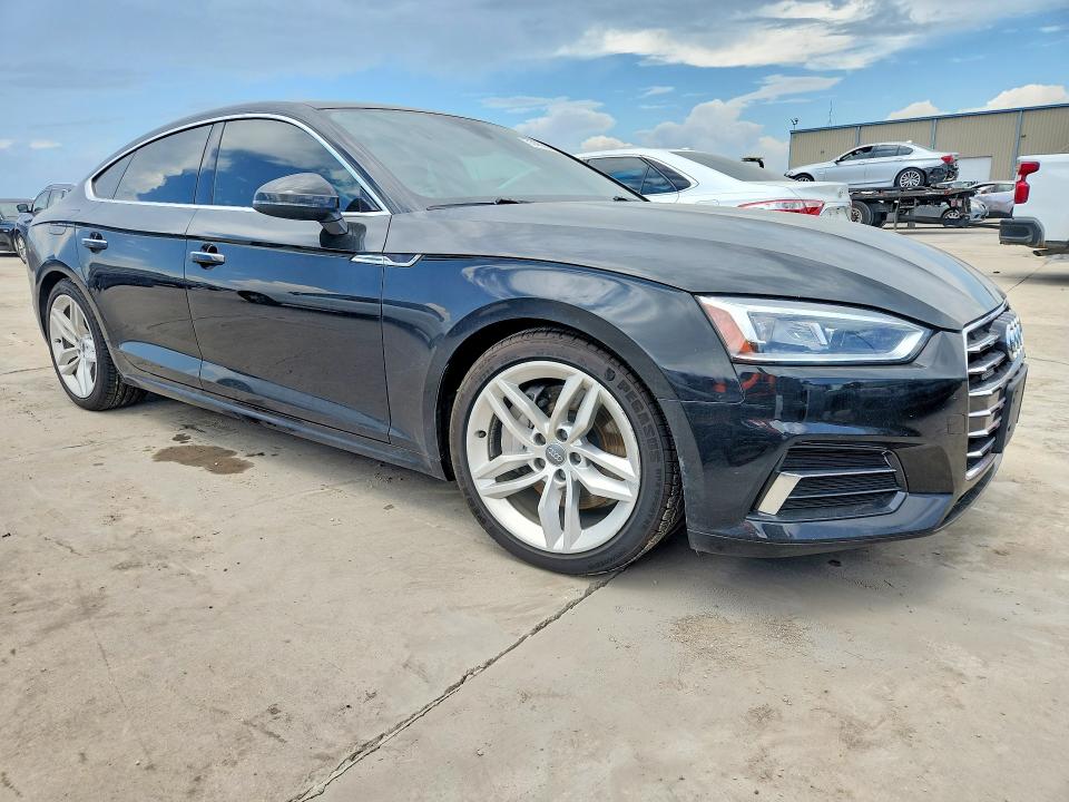 Photo 4 from auction – 2019 AUDI A5 with VIN WAUANCF56KA061406