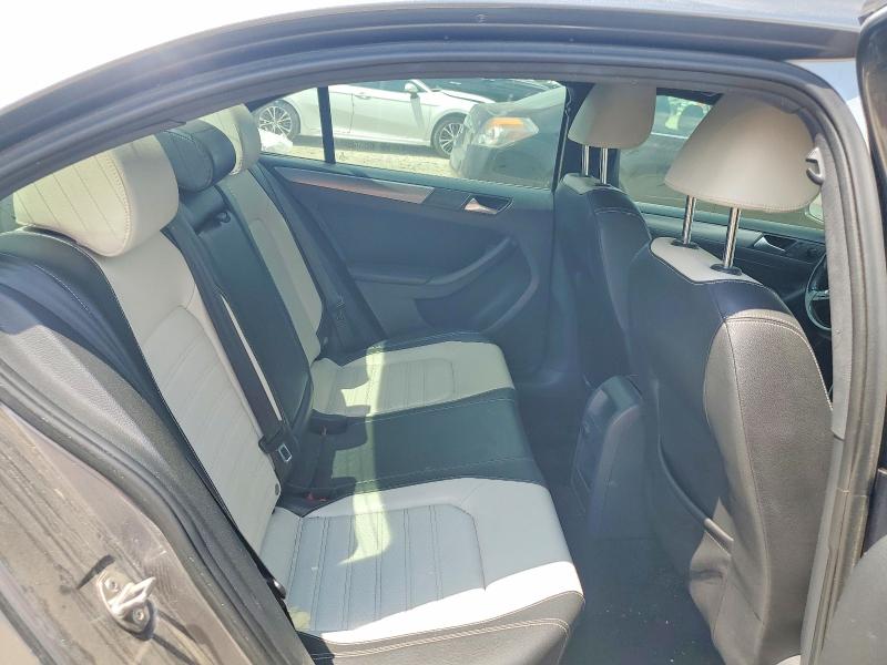 Photo 10 from auction – 2016 VOLKSWAGEN JETTA with VIN 3VWD17AJ5GM226330