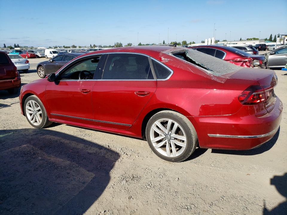 Photo 2 from auction – 2017 VOLKSWAGEN PASSAT with VIN 1VWCT7A36HC064265
