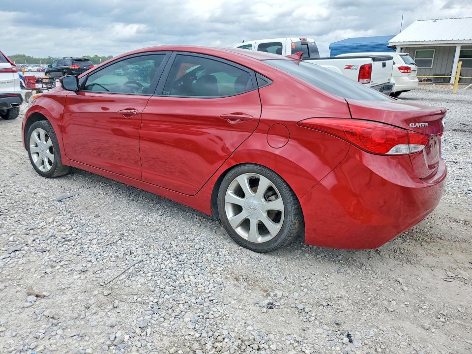 Photo 2 from auction – 2013 HYUNDAI ELANTRA with VIN KMHDH4AE1DU698205