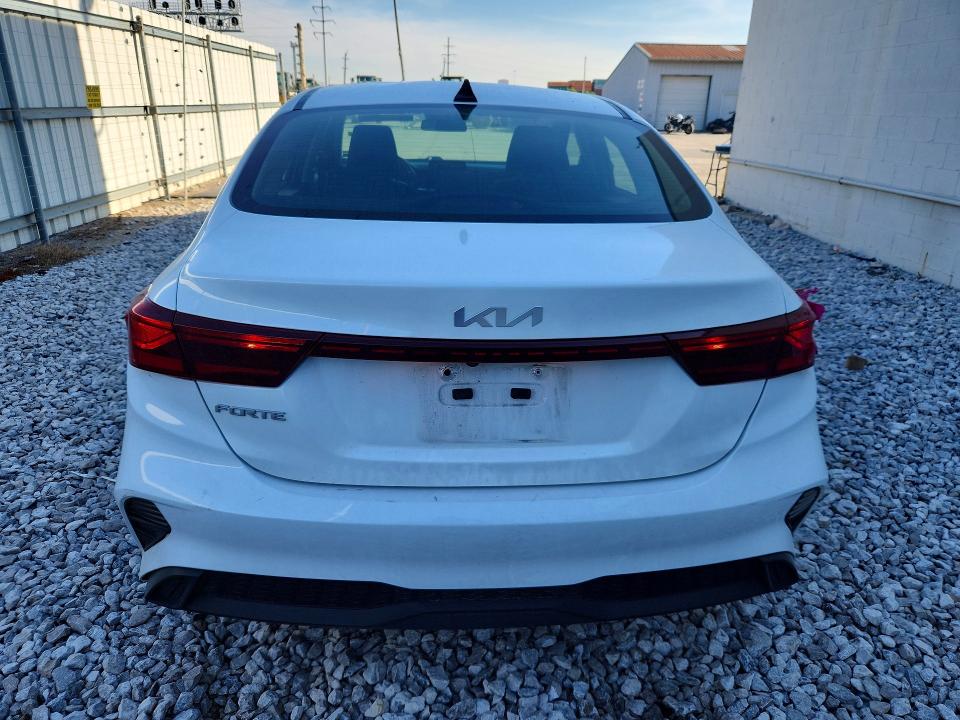 Снимка 6 от търг – 2024 KIA FORTE с VIN 3KPF24AD1RE757958