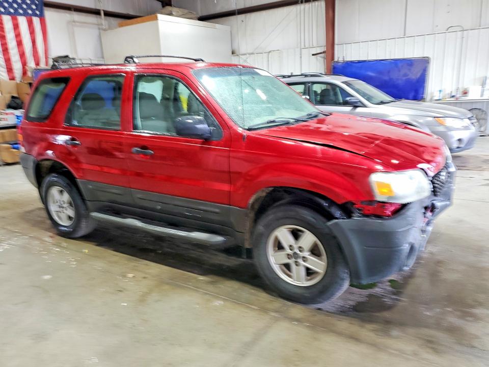 Photo 4 from auction – 2007 FORD ESCAPE with VIN 1FMYU92Z17KA40847