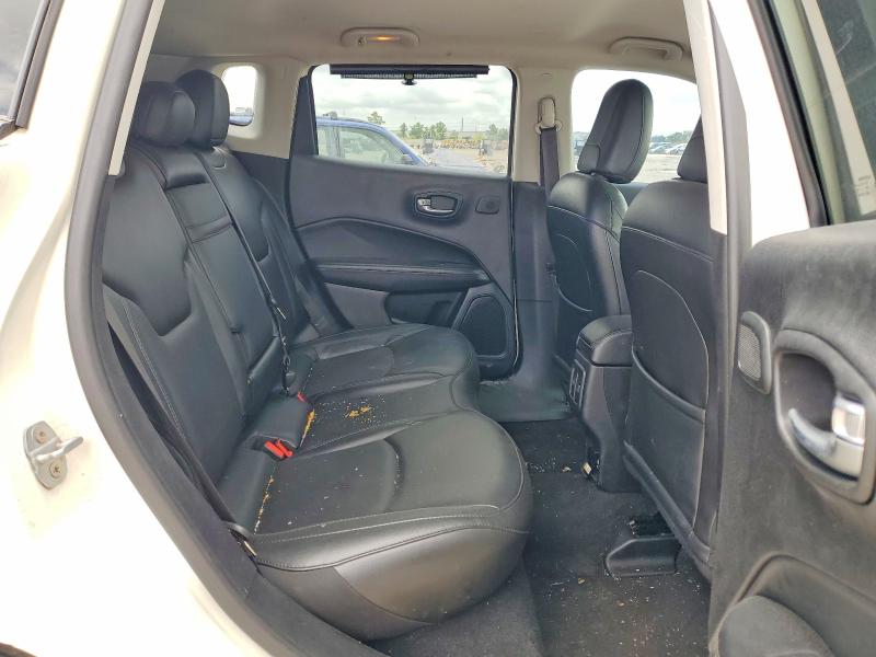 Photo 11 from auction – 2019 JEEP COMPASS with VIN 3C4NJCCB8KT667566