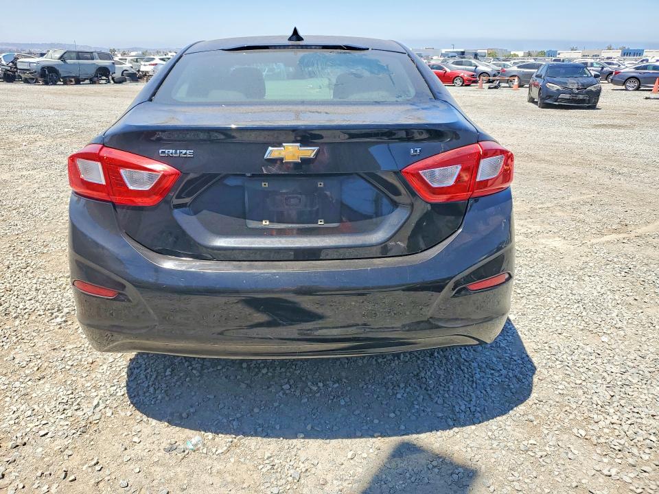 Photo 6 from auction – 2016 CHEVROLET CRUZE with VIN 1G1BE5SM1G7302186
